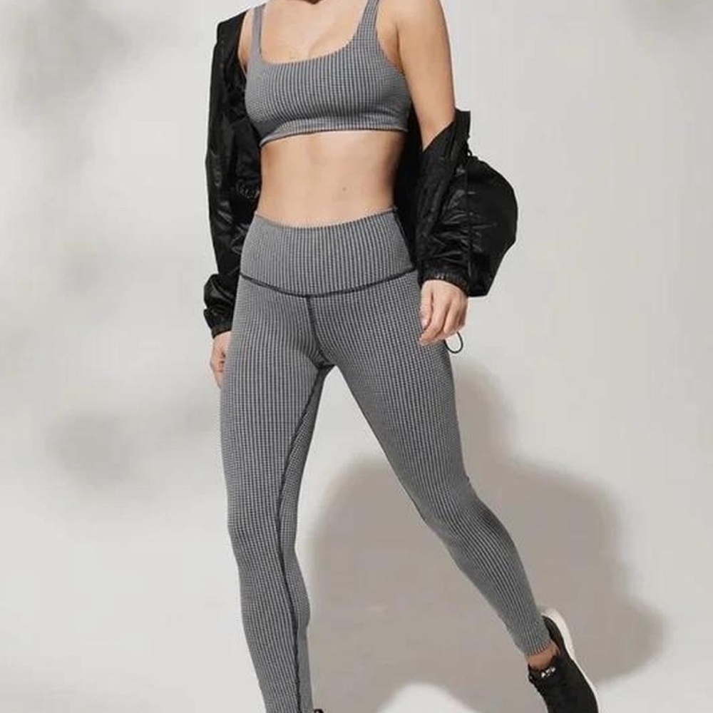 ALO Houndstooth Women's Set (Bra and Leggings)